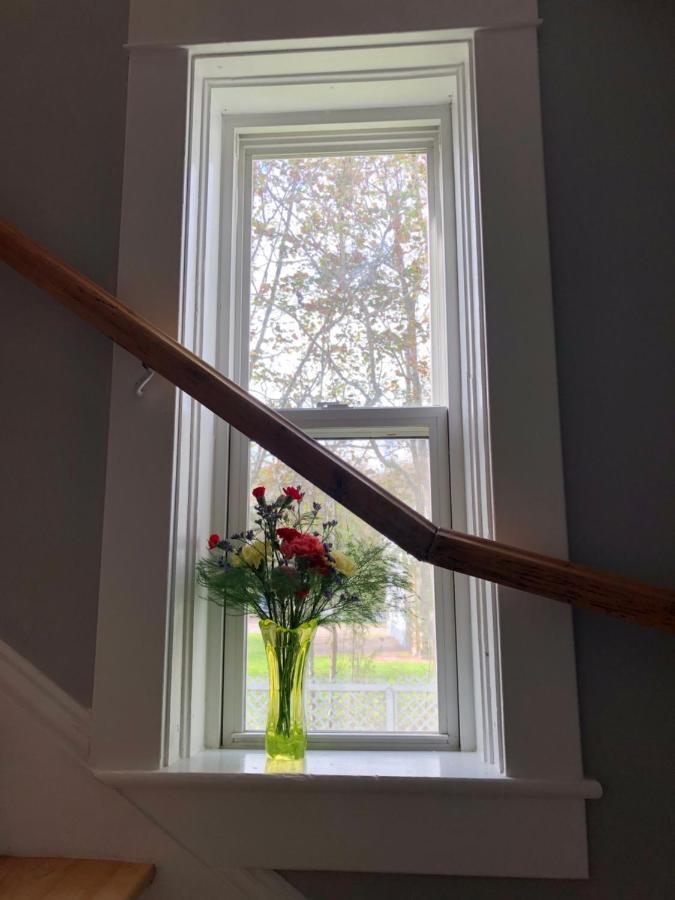 Pleasant Street Inn Parrsboro Екстериор снимка