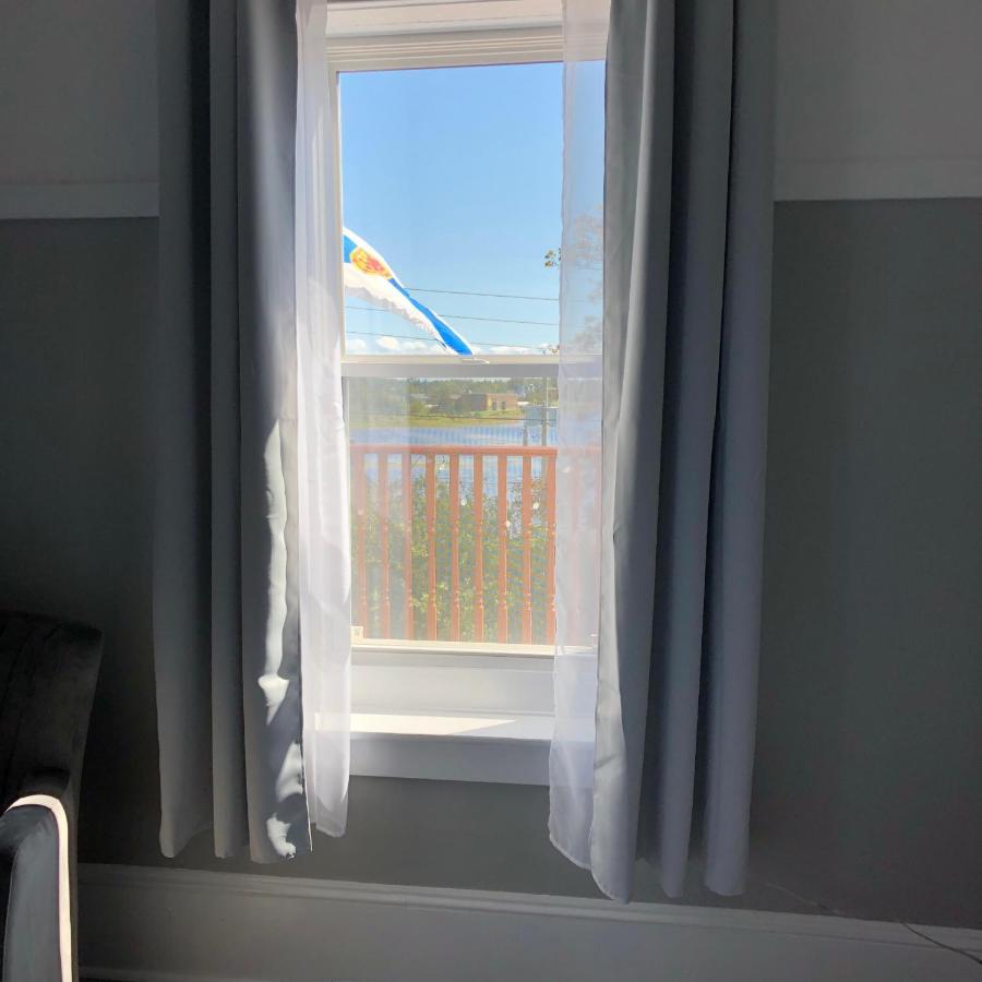 Pleasant Street Inn Parrsboro Екстериор снимка