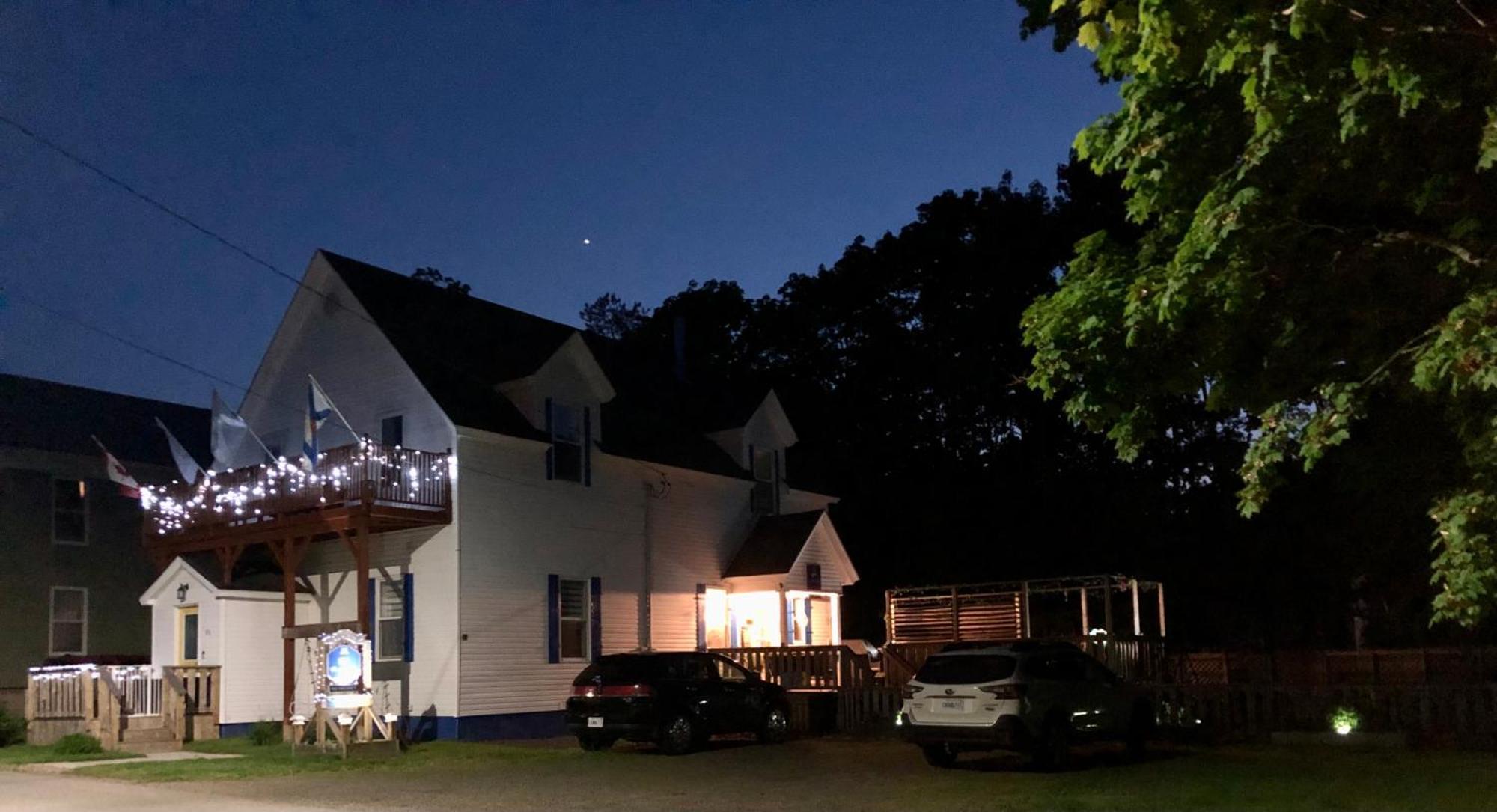 Pleasant Street Inn Parrsboro Екстериор снимка