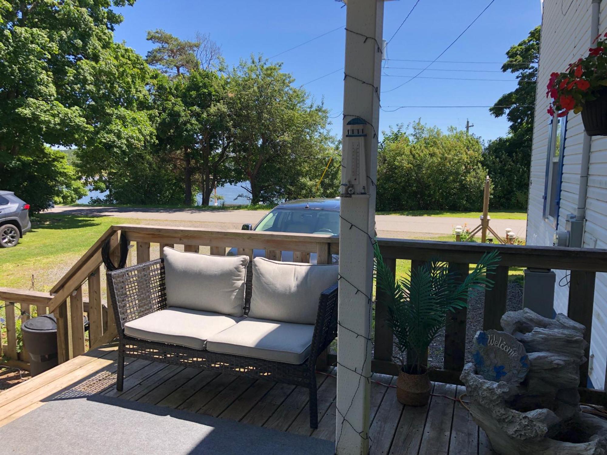 Pleasant Street Inn Parrsboro Екстериор снимка